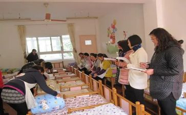 幼儿园保育员月总结模板8篇