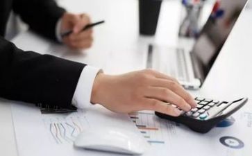 财务个人述职报告精选5篇