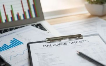 半年度财务个人述职报告5篇
