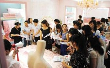 做导购的个人总结8篇