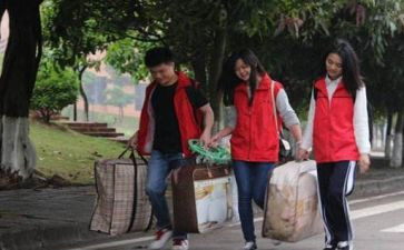 大学班长辞职报告7篇