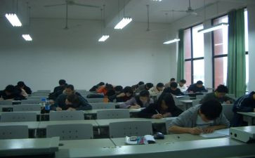 大学班级工作计划报告8篇