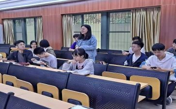 小学副班主任德育工作总结参考5篇