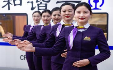 服务的述职报告8篇
