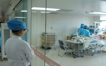 icu护士年终述职报告8篇