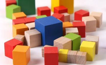 搭积木的活动教案8篇