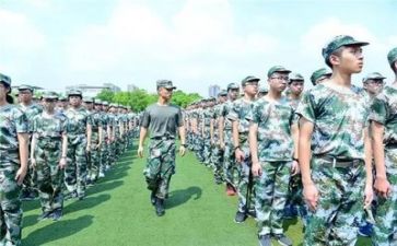 关于军训的演讲稿5篇