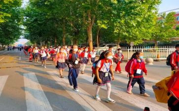 前进的作文推荐5篇