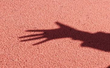 踩影子的游戏教案7篇