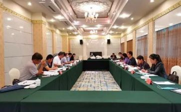 行政部年终述职报告6篇