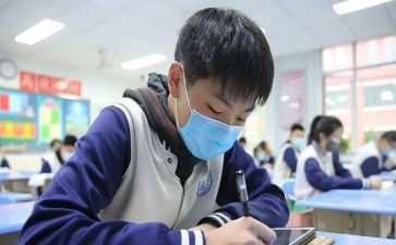 中学语文老师述职报告5篇